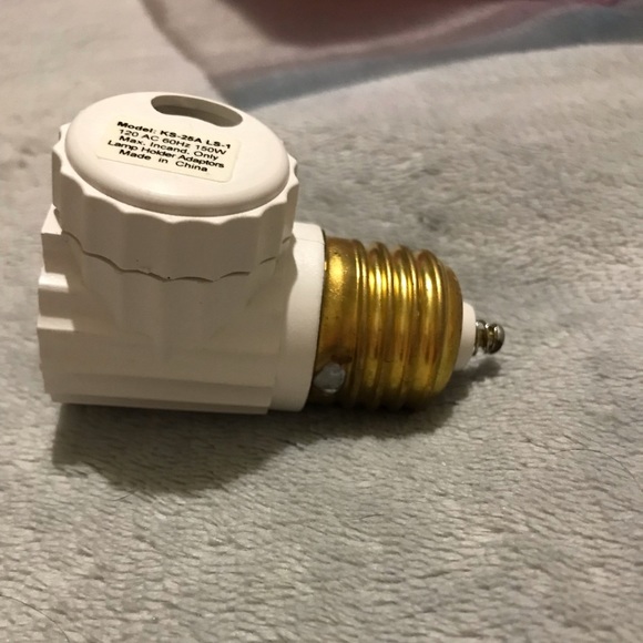 2 Dusk To Dawn Photocell Light Control Auto Sensor Light Socket KS-25A LS-1 - Picture 2 of 2